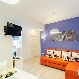 Colorful And Diaphanous- 3bd 1bth - Peral Sevilha