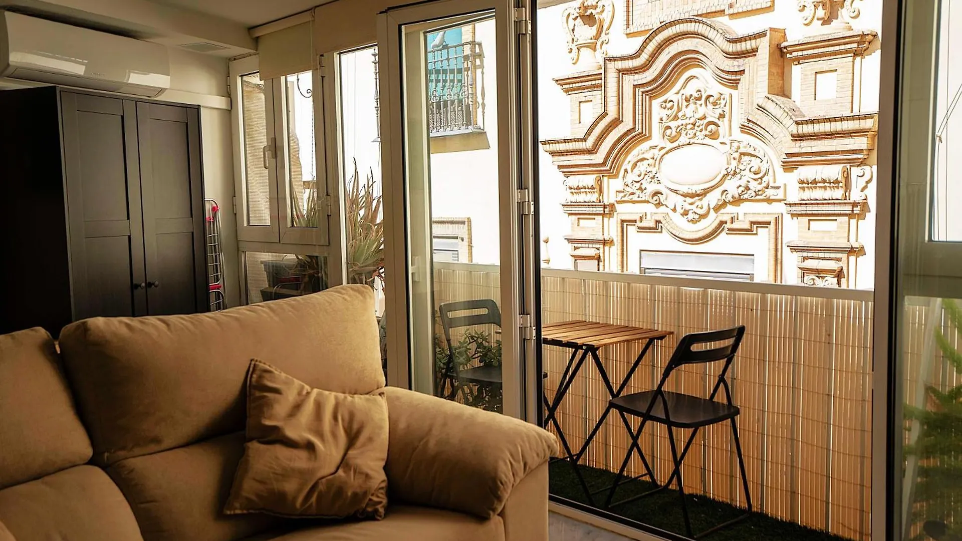 Best Location - Loft In Historic Center Seville Apartment
